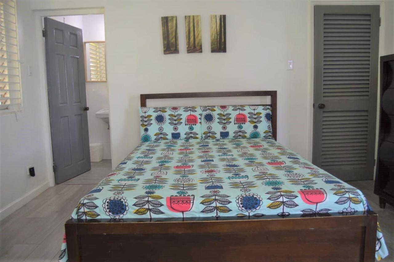Villa Dianna - Entire Villa, Roof Terrace, Pool, Garden, Sea Views Near Dunn'S River Ocho Rios Exterior photo